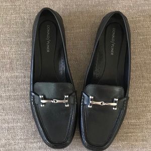 Donald Pliner black 10 M shoes